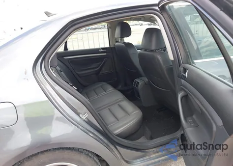 2008 Volkswagen Jetta Se/Sel из США, поврежденный, VIN 3VWRZ71K88M198225